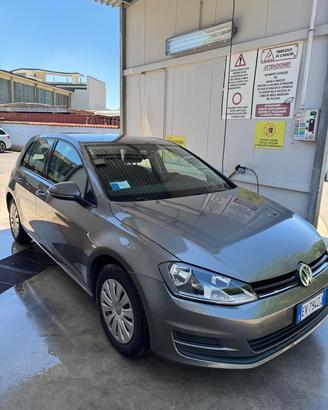 Volkswagen Golf 1.6 TDI 90 CV 5p. Tech&Sound BlueM