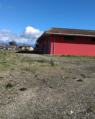 Immobile di 247 m² con 1 locale a Artena