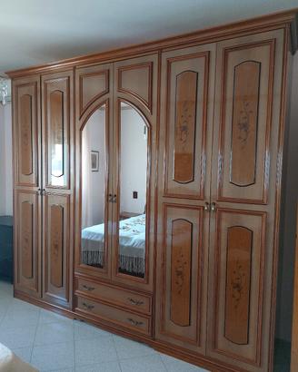 camera da letto classica 