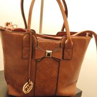 Borsa donna a mano e con tracolla in pelle DuDlin