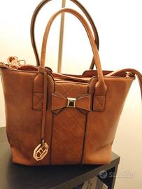 Borsa donna a mano e con tracolla in pelle DuDlin