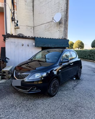 LANCIA Ypsilon 1.2 69 CV 5 porte GPL Ecochic Gold
