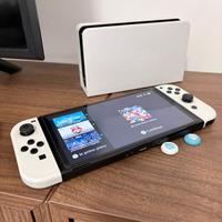Switch oled con giochi e accessori