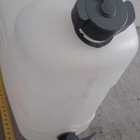 Tanica con rubinetto