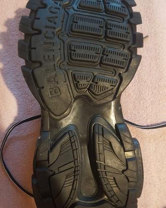 BALENCIAGA Sneaker Track Shirt da Uomo in Nero