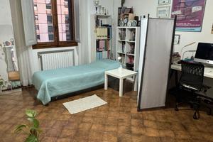 Stanza SINGOLA in zona LE CURE -Disponibile SUBITO