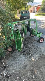 Ranghinatore a pettine a sollevatore