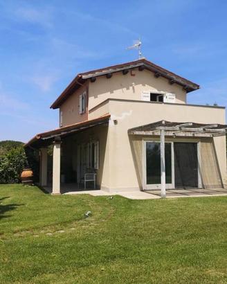 Villa di 108 m² con 5 locali a Montalto di Castro