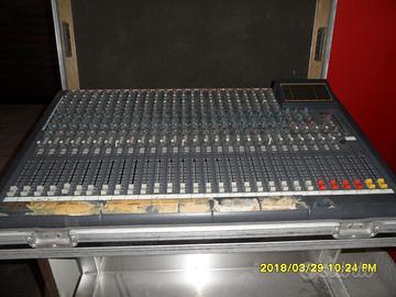 mixer professionale sound track 24 canali  