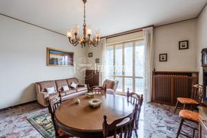 VILLA MONOFAMILIARE CON GIARDINO PRIVATO