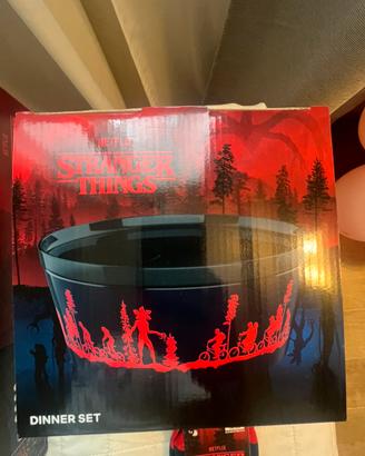 Dinner Set Stranger things