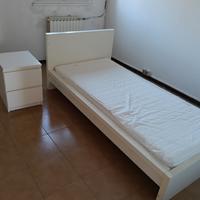 letto e comodino 
