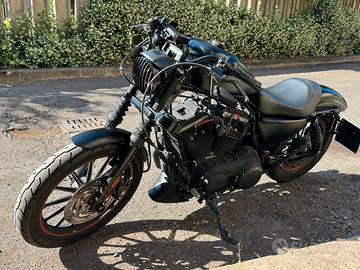 Harley-Davidson Sportster 883 Iron
