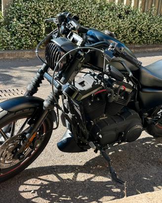 Harley-Davidson Sportster 883 Iron