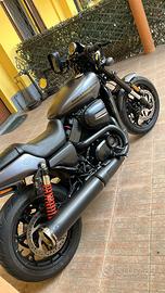 HARLEY DAVIDSON STREET ROD
