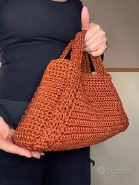 Borsa a mano marrone ambra uncinetto cotone