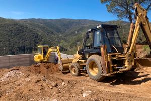 Terna caterpillar 428 targata