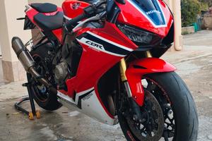 Honda CBR 1000 rr