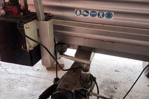 Rimorchio- carrello ribaltabile