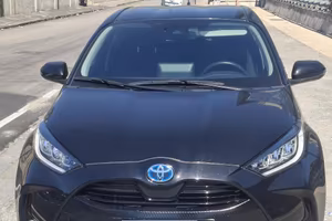 toyota yaris trend 1.5 hybrid 115 cv