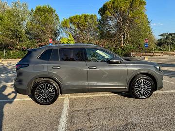 Tiguan III serie 1.5 benzina elettrica