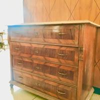 Cassettiera  in legno massello colore miele