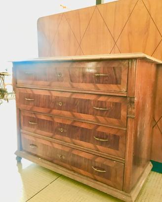 Cassettiera  in legno massello colore miele