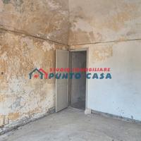 PRESSI VIA SALEMI - Soluz. indipendente in baglio