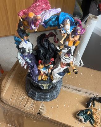 Statuetta on piece luffy sul trono versione pvc