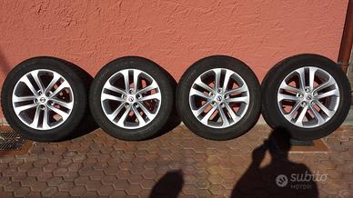 Cerchi con gomme invernali Nissan juke e qashquai