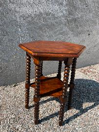 Tavolino esagonale con gambe tornite a rosario