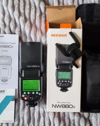 Flash neewer NW880s per Sony Speedlight 