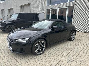 AUDI TT Roadster 1.8 TFSI virutal - navi