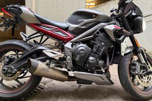 Triumph street triple 765 r del 2021