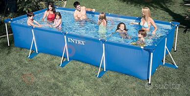 PISCINA CON TELAIO 'LINEA FRAME'