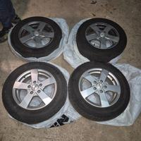 Cerchi e gomme (100% invernali) golf 6 da 15