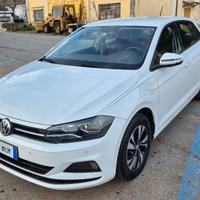 Volkswagen Polo VI 2017 5p 1.0 mpi Comfortline