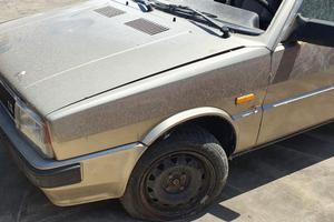 Lancia Delta LX 1.3 benzina 1987 per ricambi (2a)