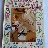 Punto croce - Enciclopedia degli Alfabeti
