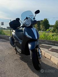 PIAGGIO BEVERLY 300
