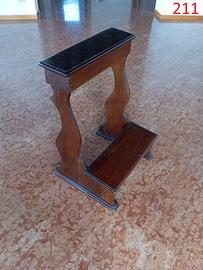 Inginocchiatoio antico