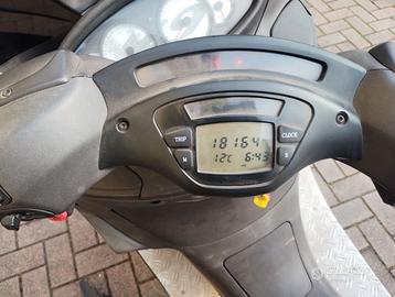 Piaggio X9
