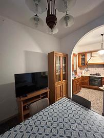 Casa indipendente su due livelli con cortile