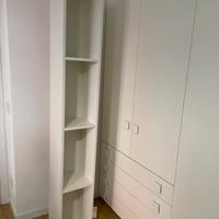 Libreria in legno bianco laccato