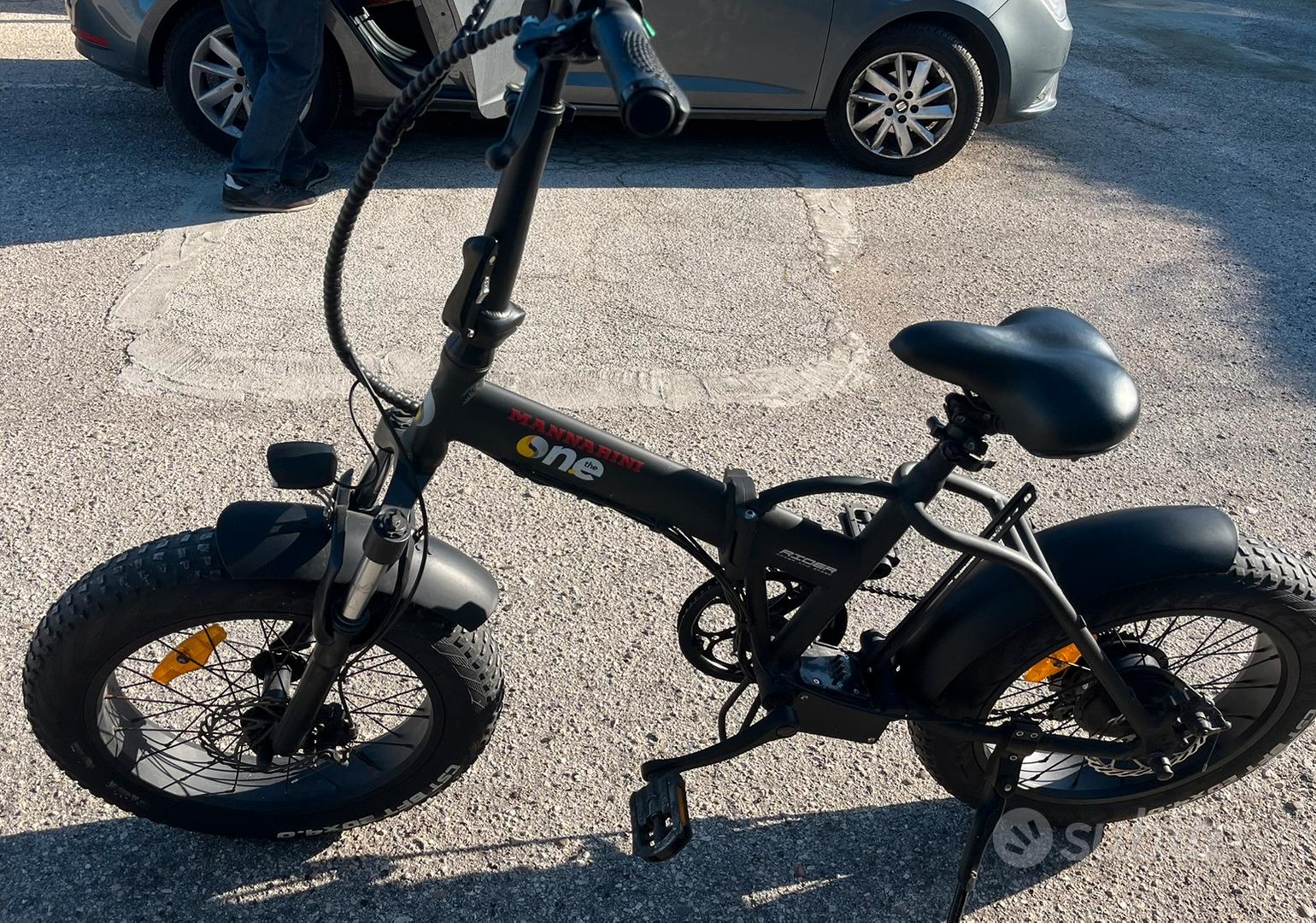 Bicicletta pedalata assistita elettrica pieghevole Biciclette In