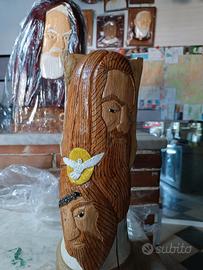 2 volti di Gesù scolpito sul legno