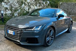 AUDI TT S-TRONIC S-LINE