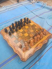 Set multigioco realizzato in legno d'ulivo