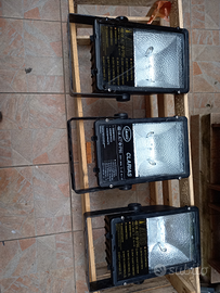 Fari asimmetrici 70w per esterno