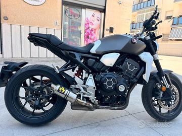 Honda cb1000r
